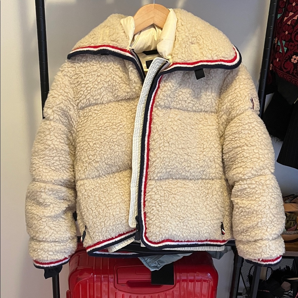 Moncler Cream Sherpa Shearling Fluff Snow Jacket XS 0 Red Navy Trim Ski